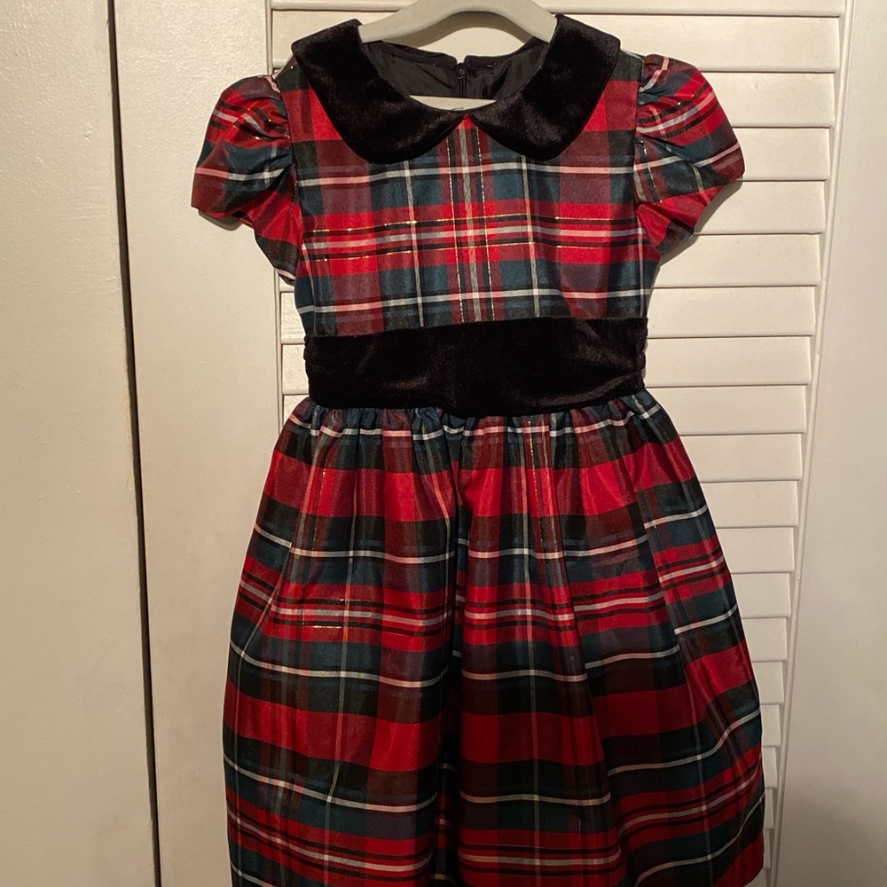 Holiday dress size 5t
